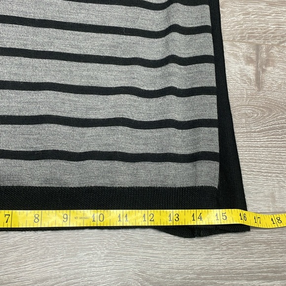 Ann Taylor Sweater Dress Wool Blend 3/4 Length Sleeve Gray Black Striped S - Picture 12 of 16